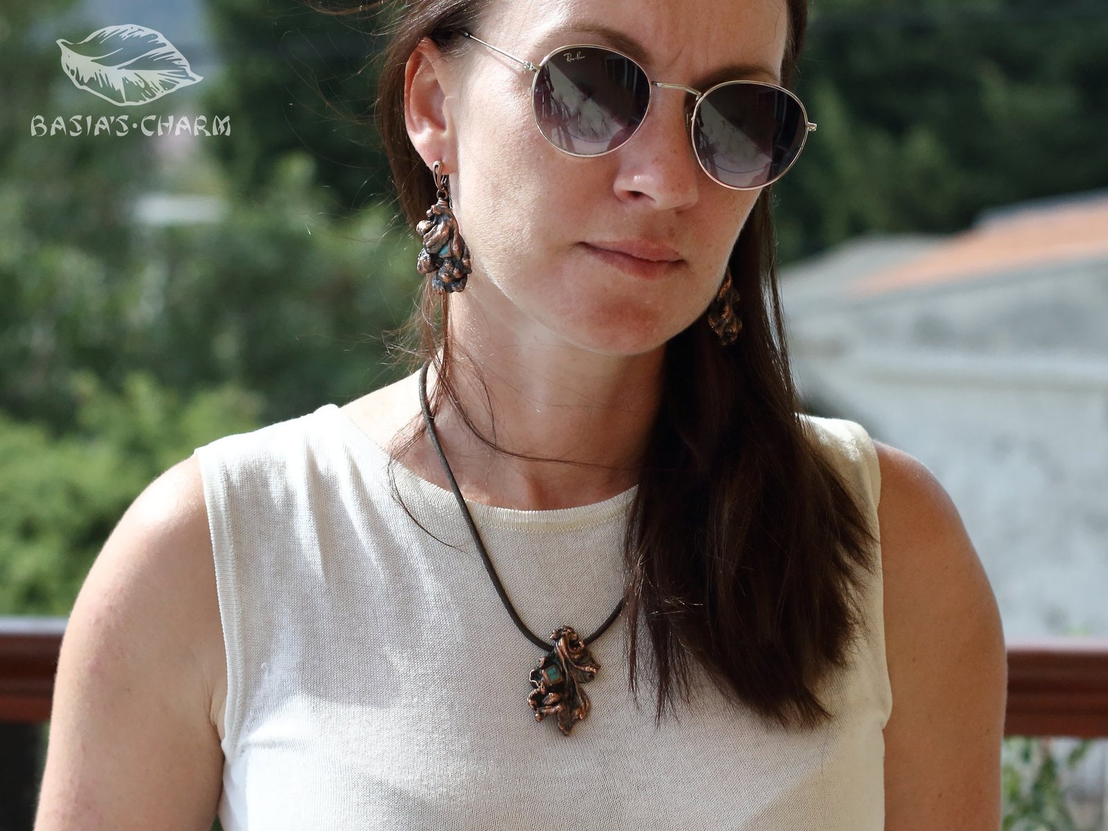 Highly Unusual Floral Set with Genuine Precious Opals - Image 2