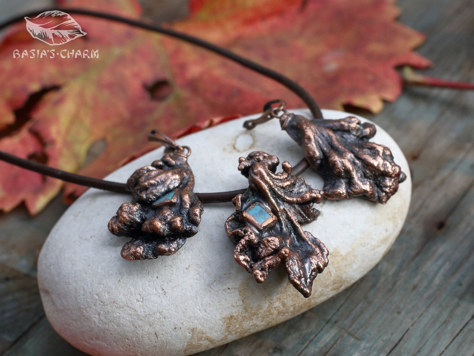 Highly Unusual Floral Set with Genuine Precious Opals - Image 4