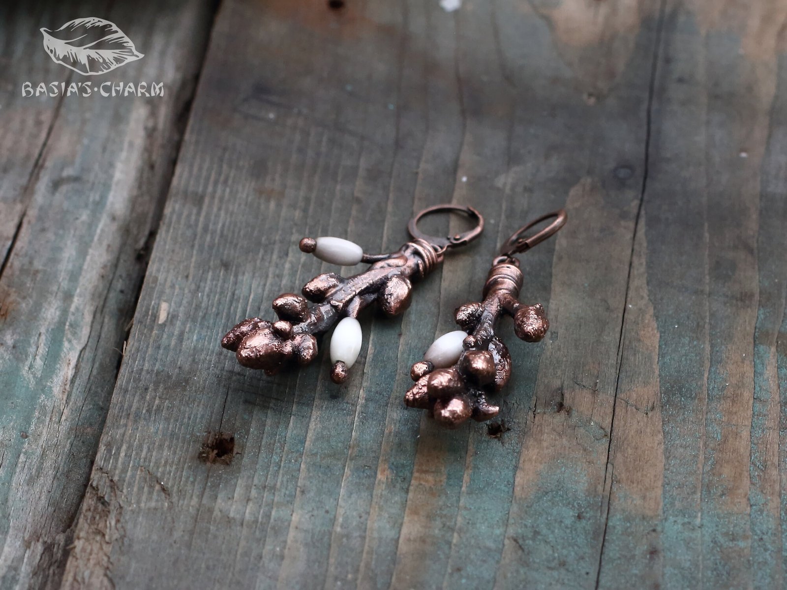 Oak Branches with Cat Eye Glass Earrings - Image 7