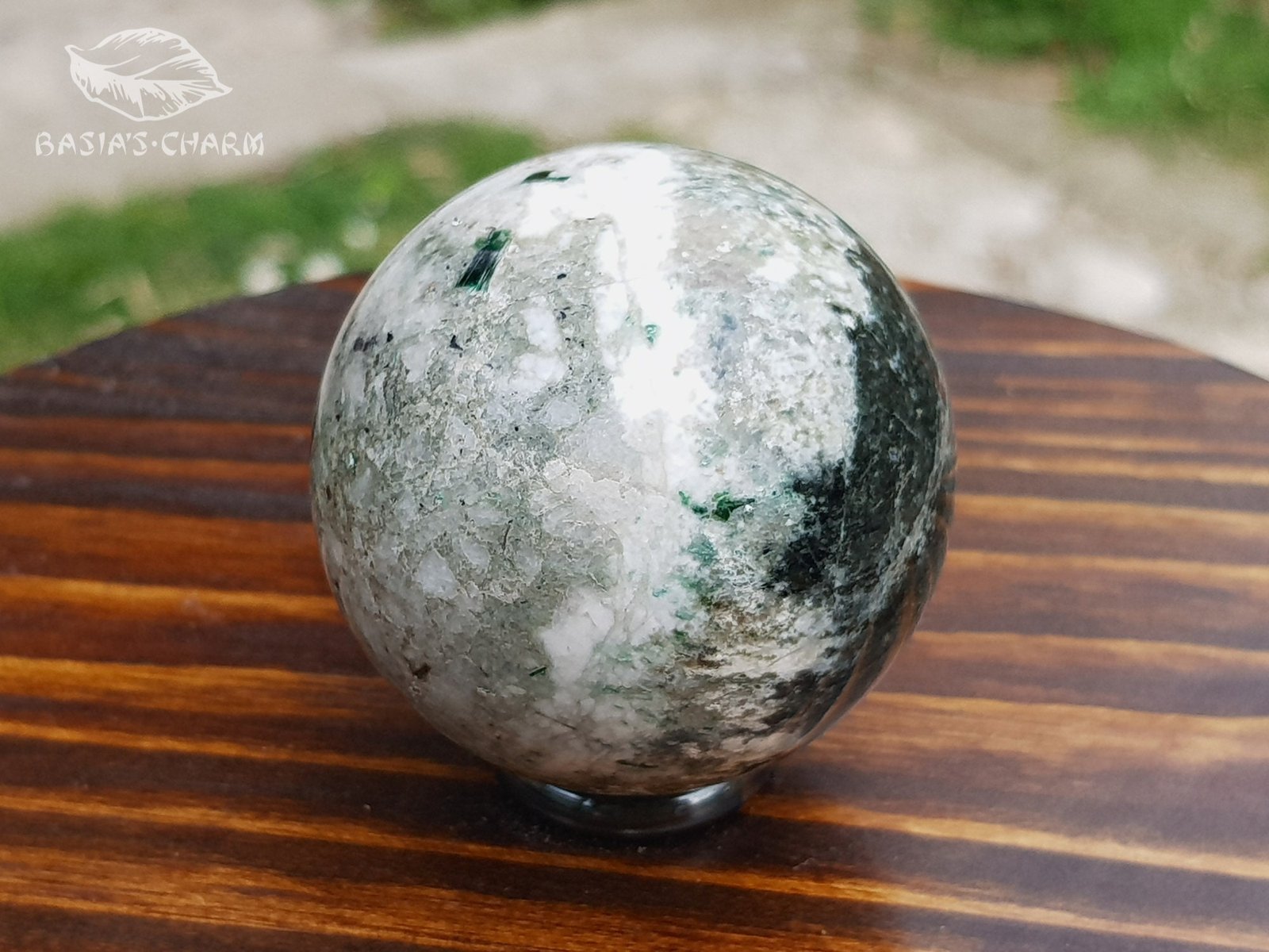 Fuchsite in gabbro - Image 6