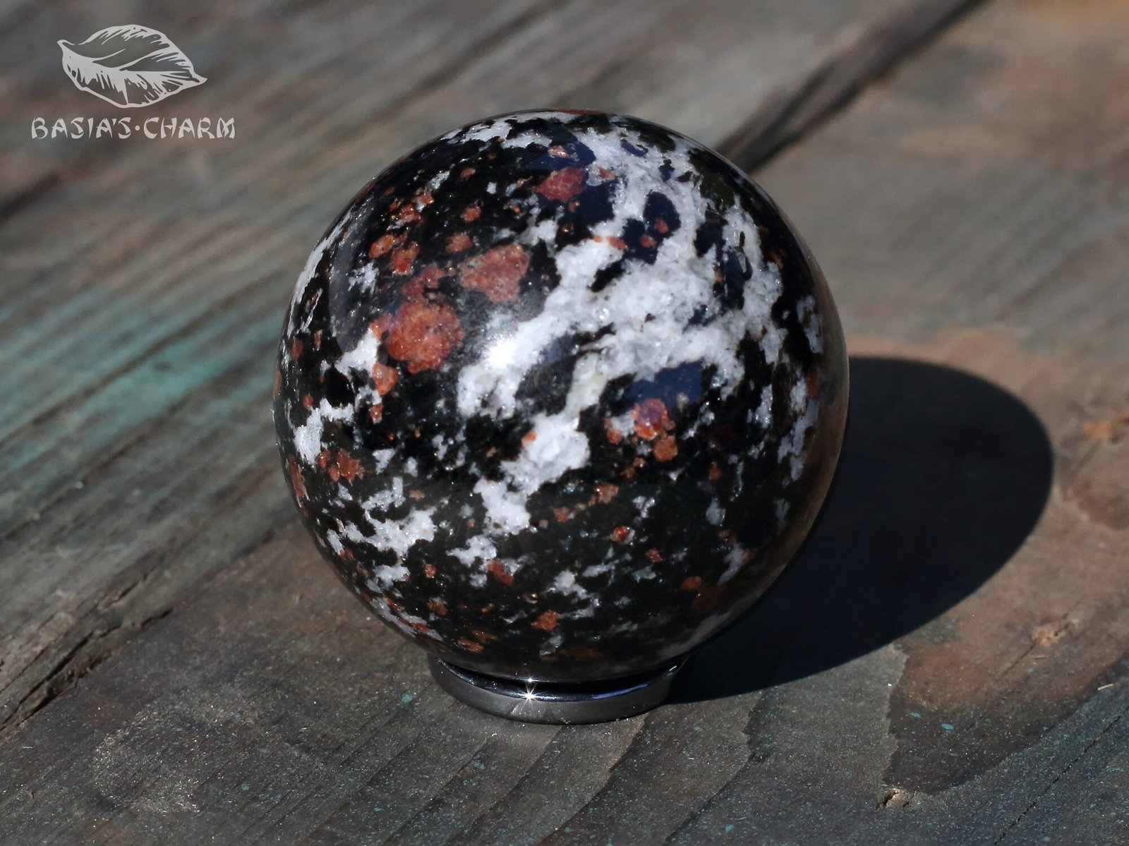 Almandine garnet - Image 3