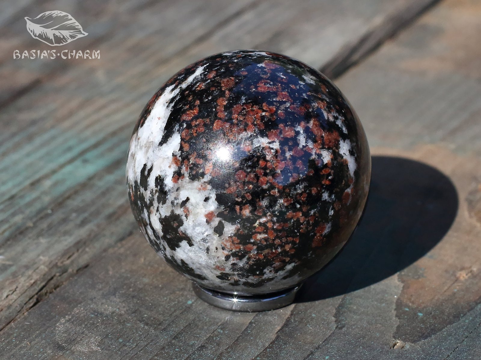 Almandine garnet - Image 4