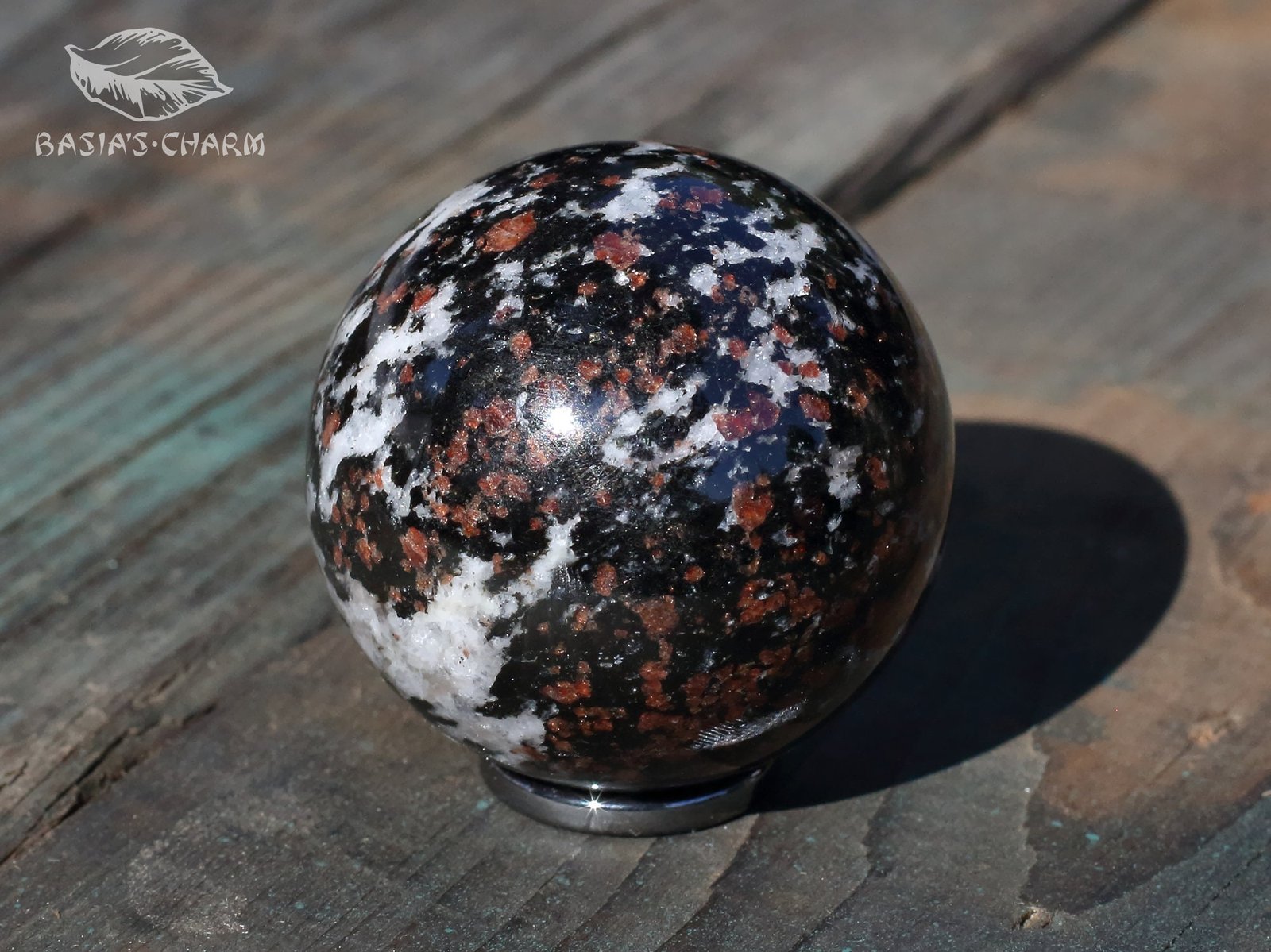 Almandine garnet - Image 8