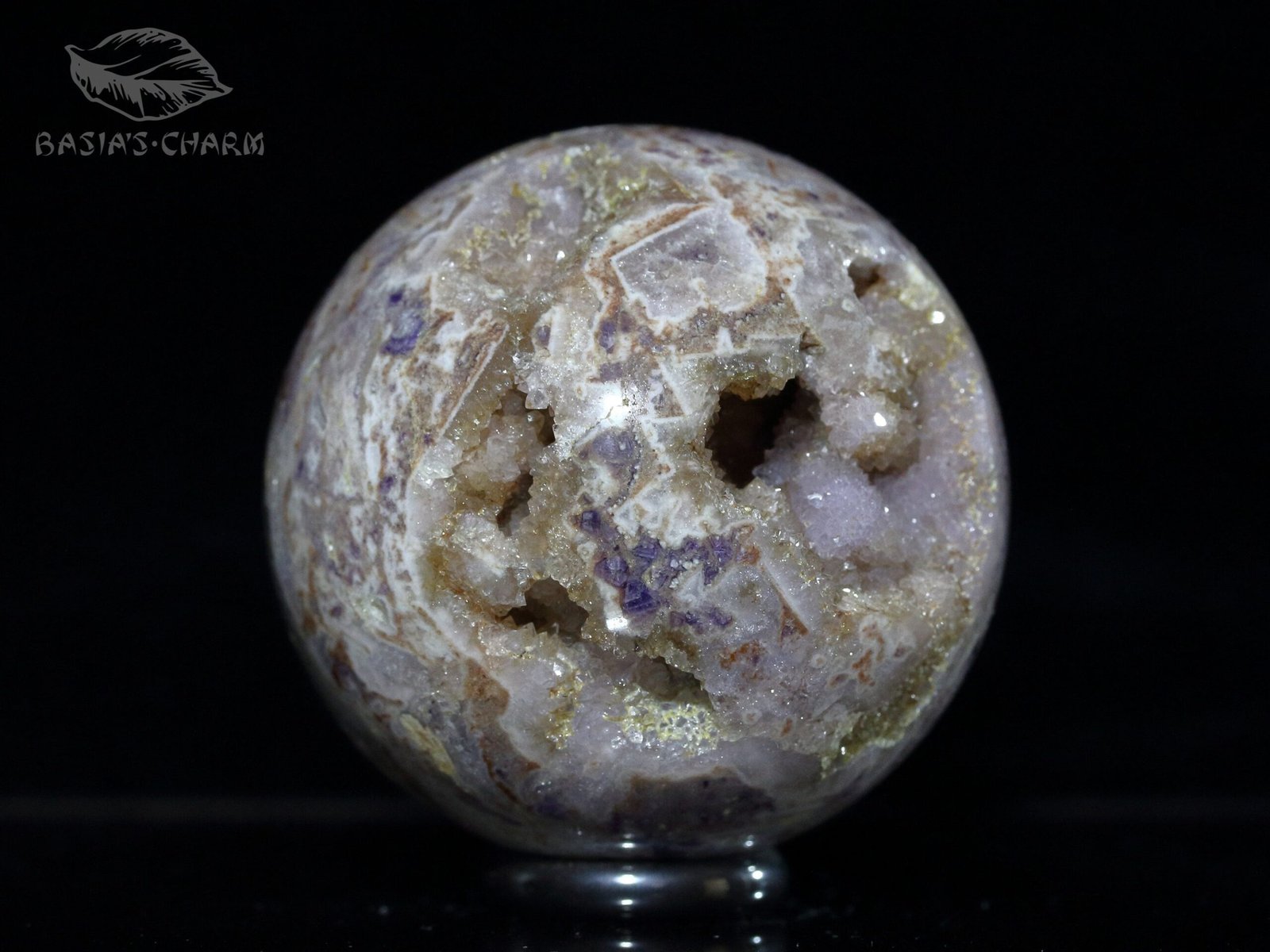 Amethyst geode with fluorite