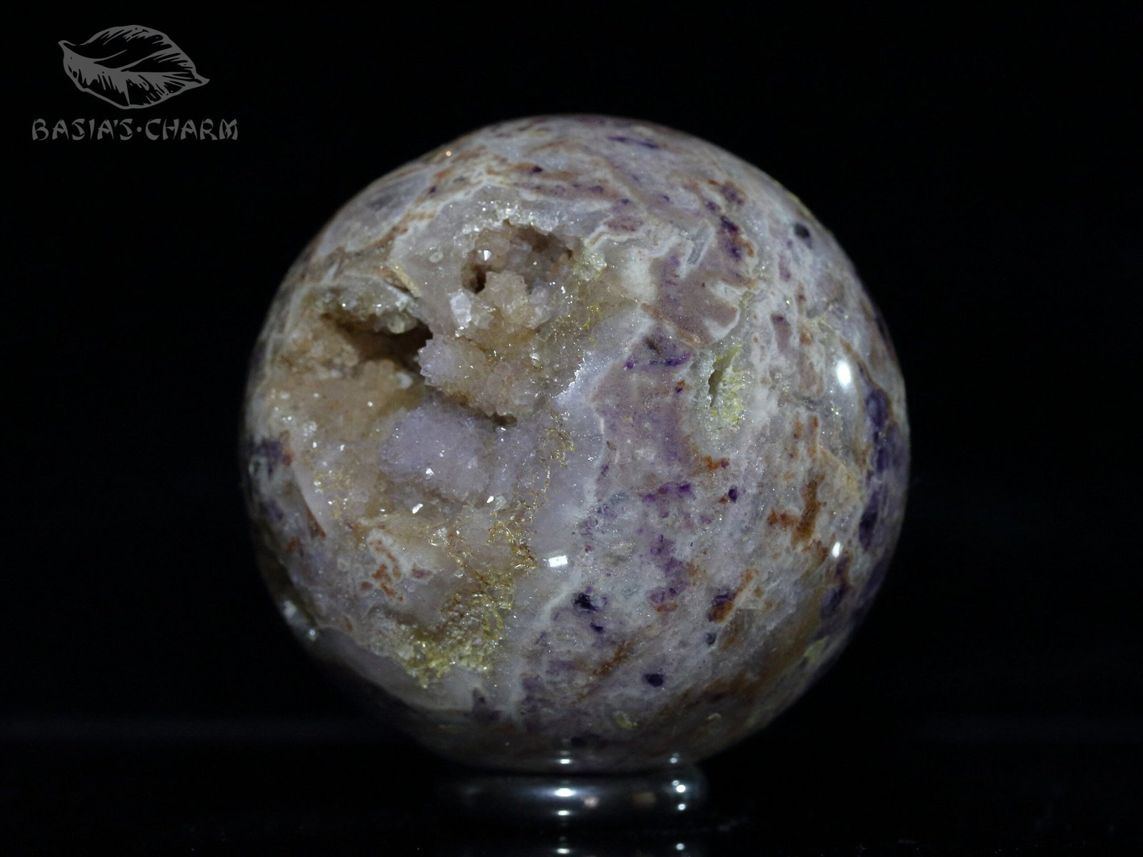 Amethyst geode with fluorite - Image 2