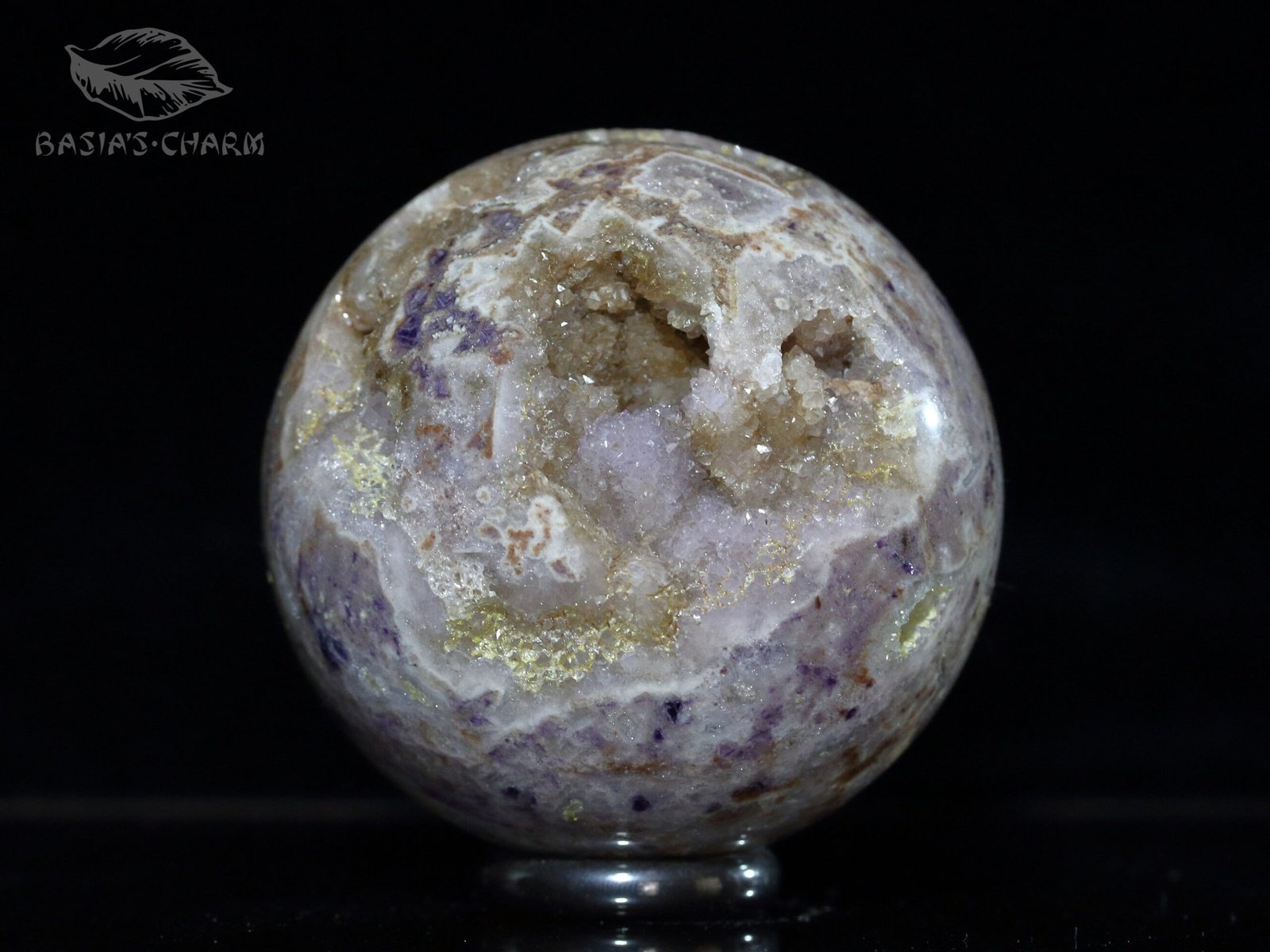 Amethyst geode with fluorite - Image 4