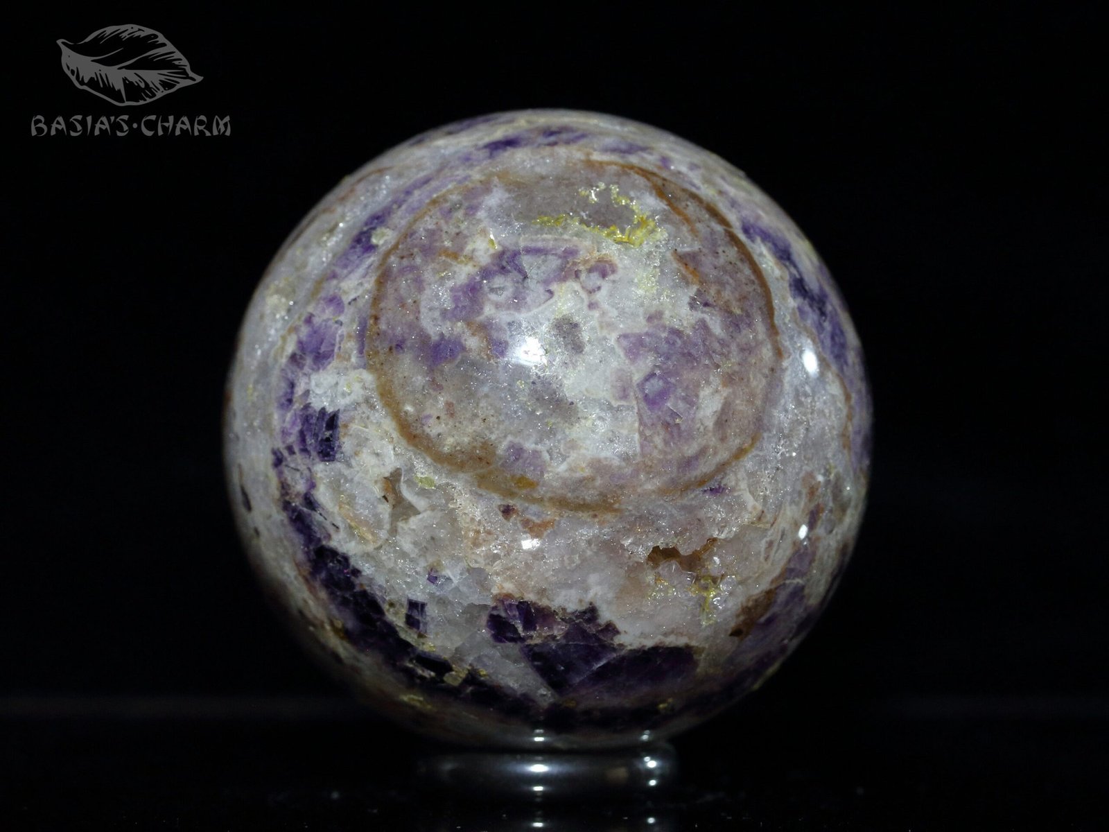 Amethyst geode with fluorite - Image 9