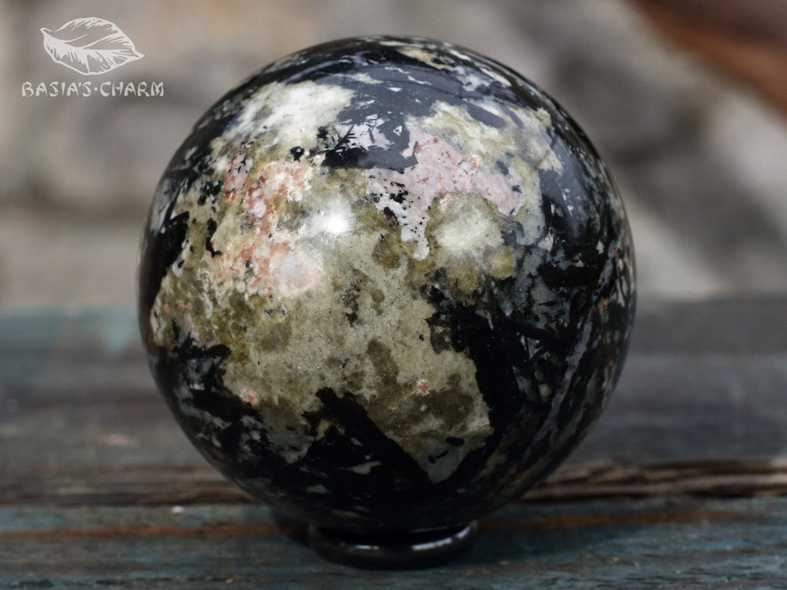 Cancrinite with natrolite and aegirine