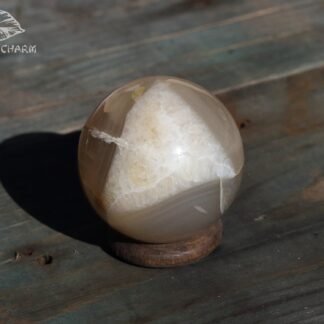 Yellow carnelian with quartz