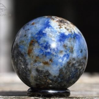 Lazurite with fluorescent sodalite