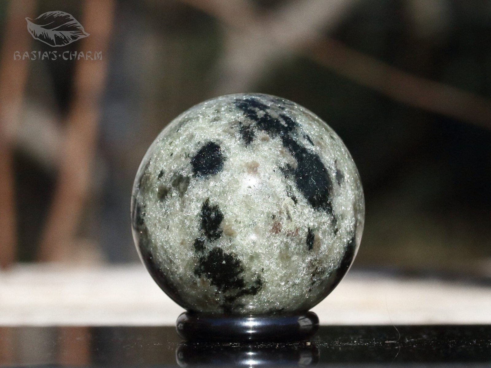 Apatite and titanite - Image 3