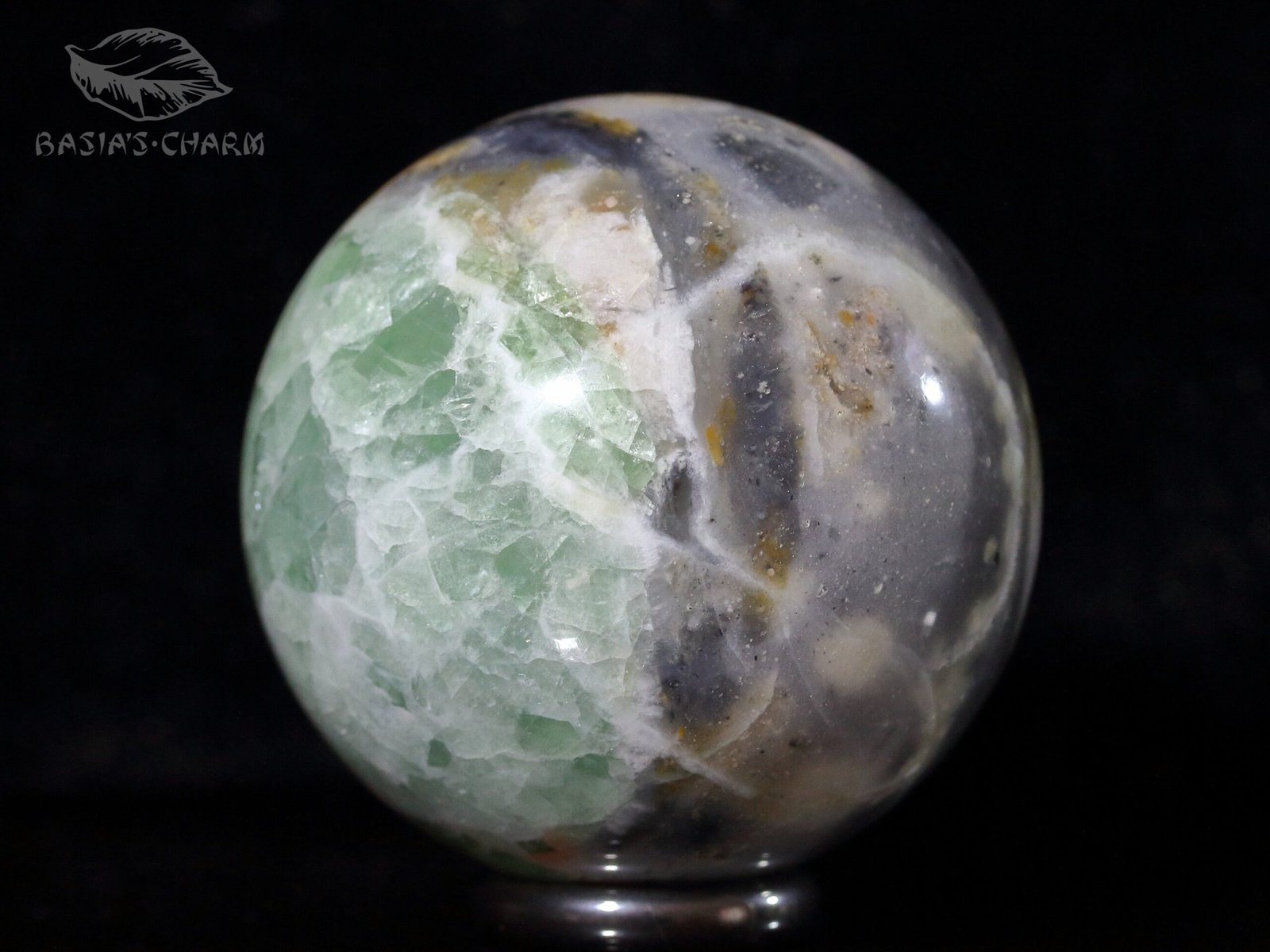 Fluorite with chalcedony and quartz - Image 3