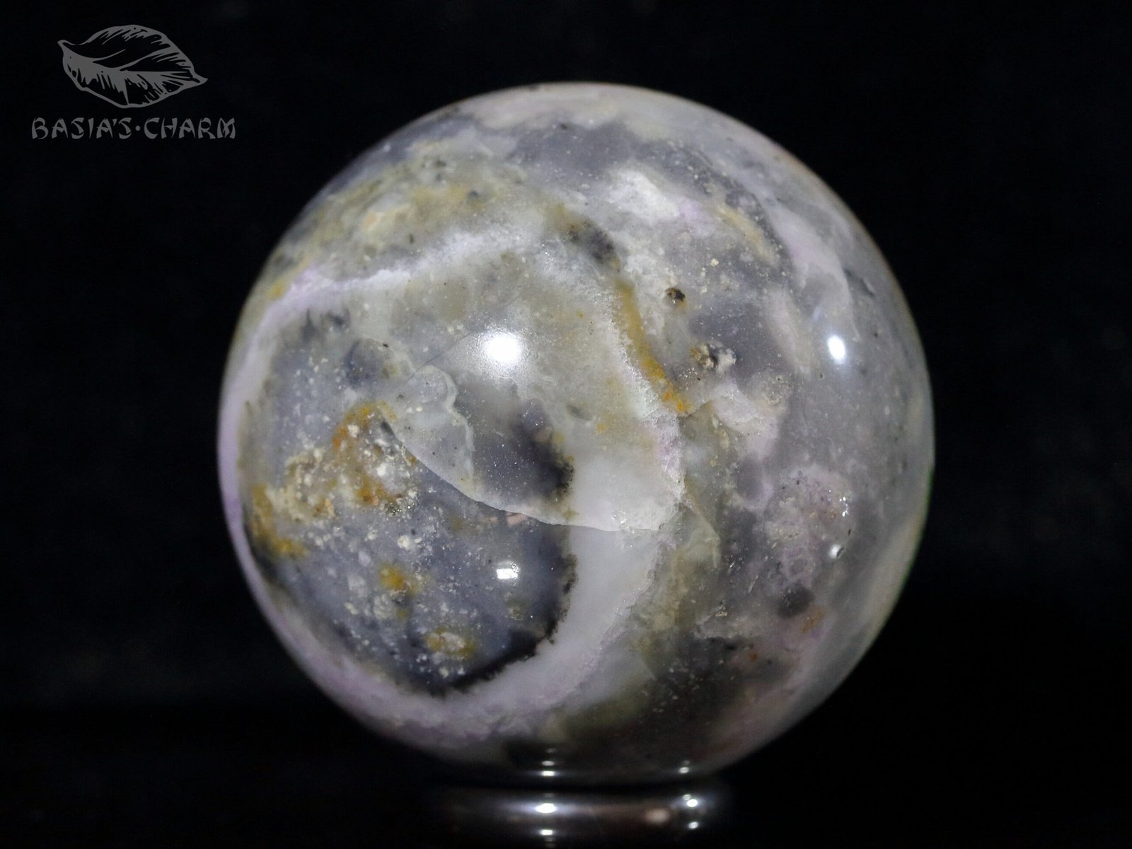 Fluorite with chalcedony and quartz - Image 5