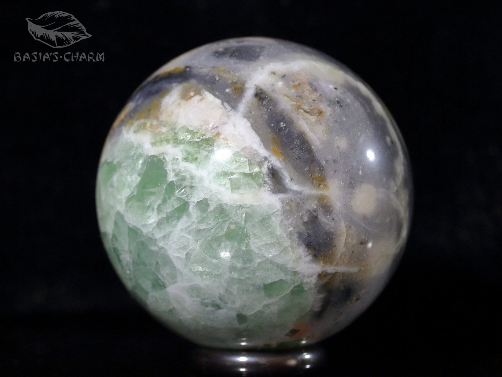 Fluorite with chalcedony and quartz - Image 8