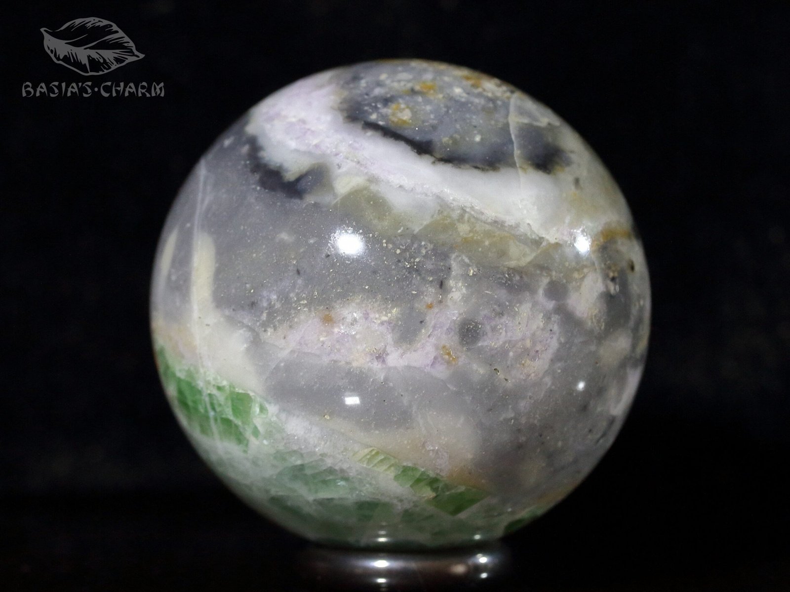 Fluorite with chalcedony and quartz - Image 9