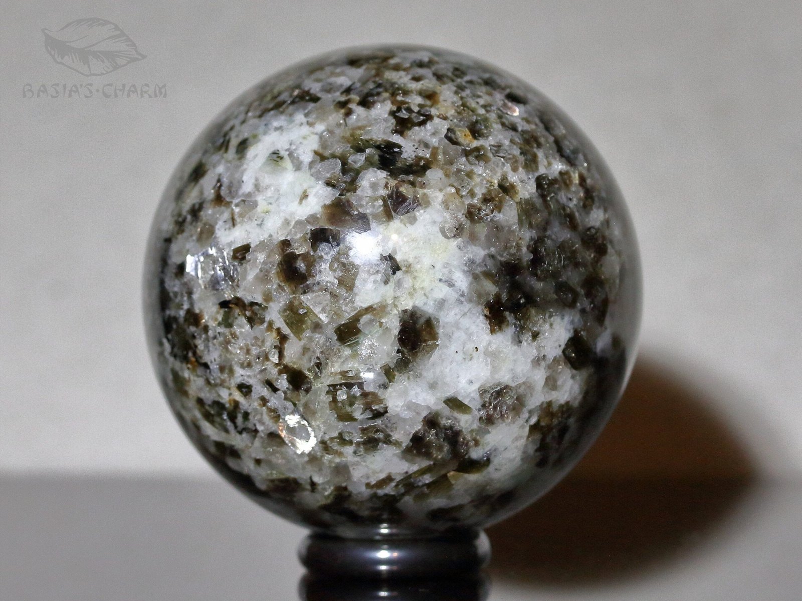 Muscovite in quartz - Image 5