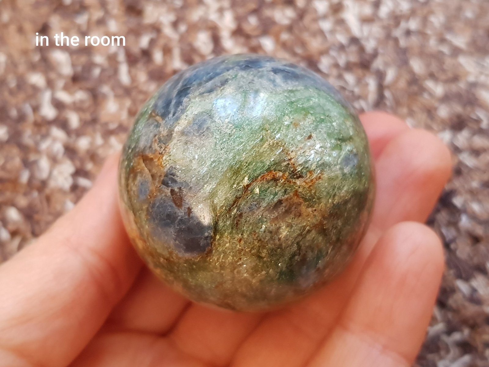 Kyanite and fuchsite - Image 9