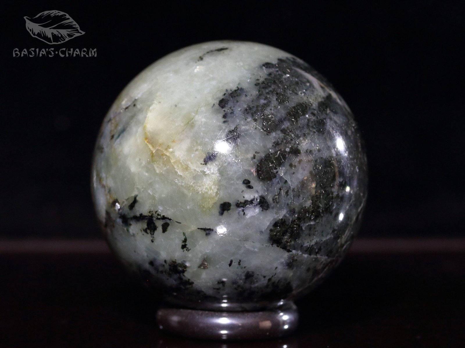 Meionite scapolite with almandine garnet - Image 9